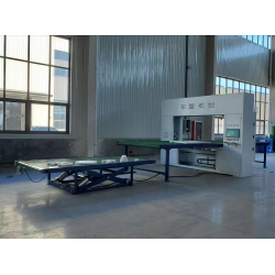 DMSK-CN01 Foam Cutting Machine – High-Precision Industrial Cutter Designed for Shaping and Slicing Foam Materials with Accuracy and Efficiency.