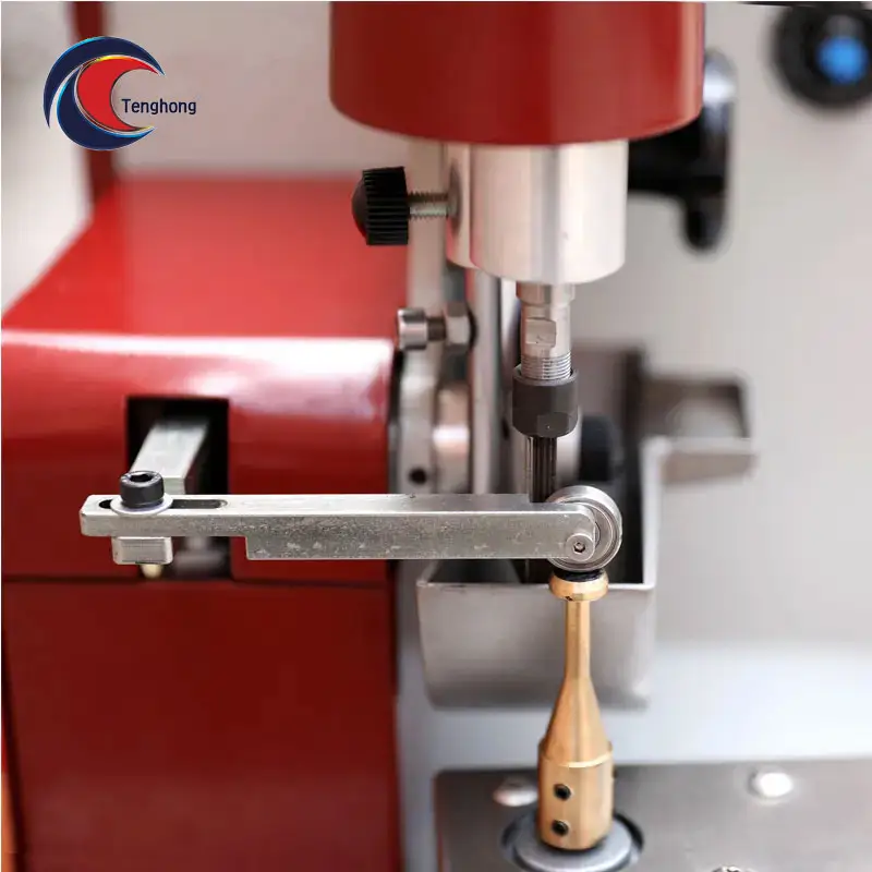 TH-626 Semi-automatic dyeing machine for efficient and consistent application of dye on leather and fabric materials in footwear manufacturing. TH-626 Semi-automatic dyeing machine for efficient and consistent application of dye on leather and fabric materials in footwear manufacturing.