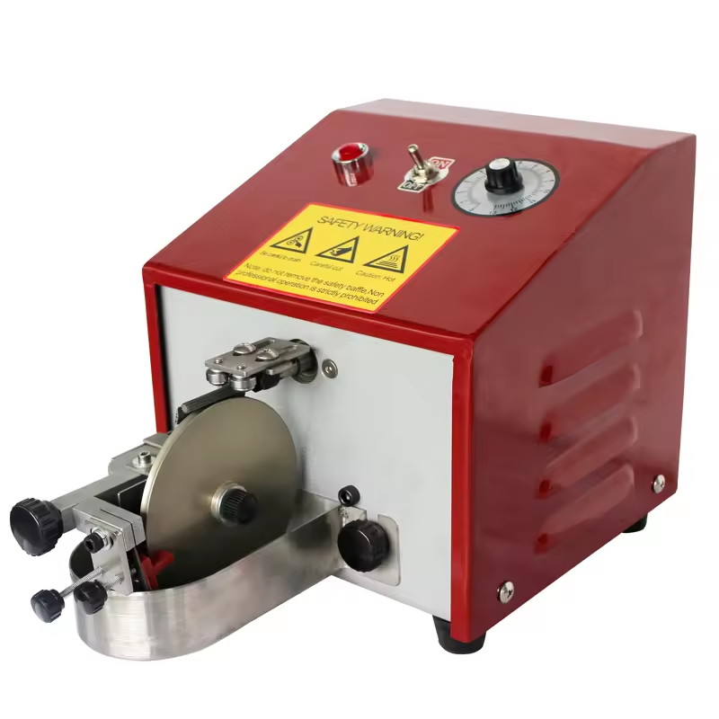 TH-141C Horizontal Dyeing Machine designed for even and efficient dye application on leather edges and flat surfaces in footwear and leather goods production. TH-141C Horizontal Dyeing Machine designed for even and efficient dye application on leather edges and flat surfaces in footwear and leather goods production.